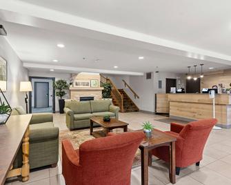 Country Inn & Suites By Radisson, Saskatoon, Sask - ססקאטון - לובי