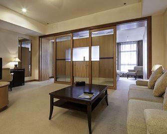 Dalian Asia Pacific Service Apartment - Dalian - Living room