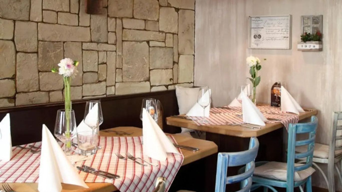 Stadt-Gut-Hotel Rheinischer Hof