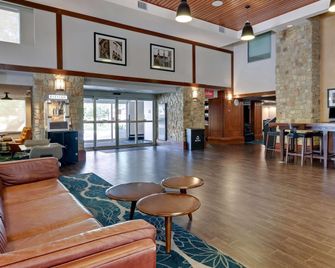 Wyndham Garden San Antonio Airport - San Antonio - Lobby