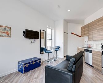747 Lofts by RedAwning - River West, Second Floor Chicago - Chicago