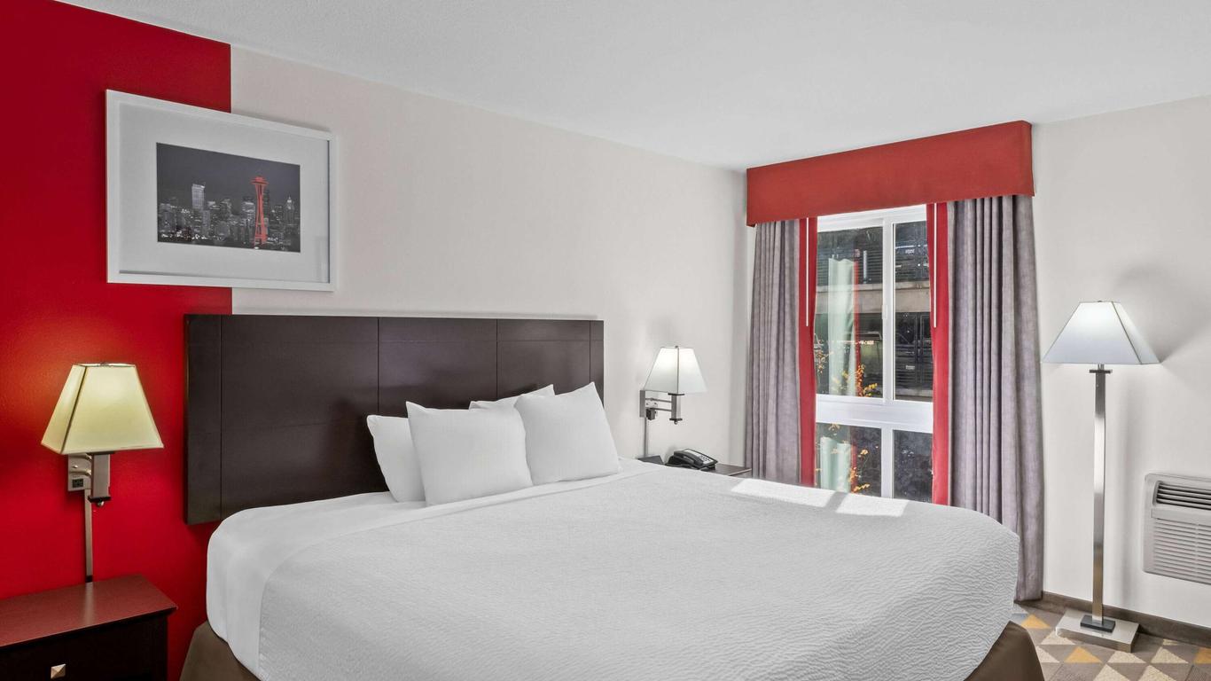 Ramada by Wyndham SeaTac Airport