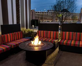 Home2 Suites by Hilton Las Vegas Stadium District - Las Vegas - Building