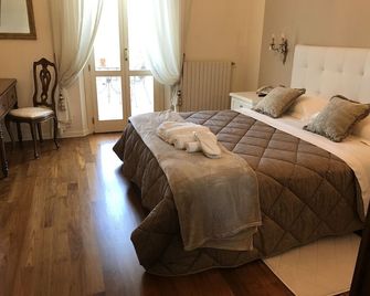 Bb Villa Magda - Novafeltria - Habitación