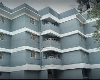 2bhk Service Apartment 204 Sus - Pune - Building