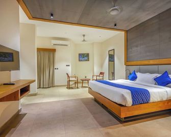 Hotel Cason International - Kondotti - Bedroom