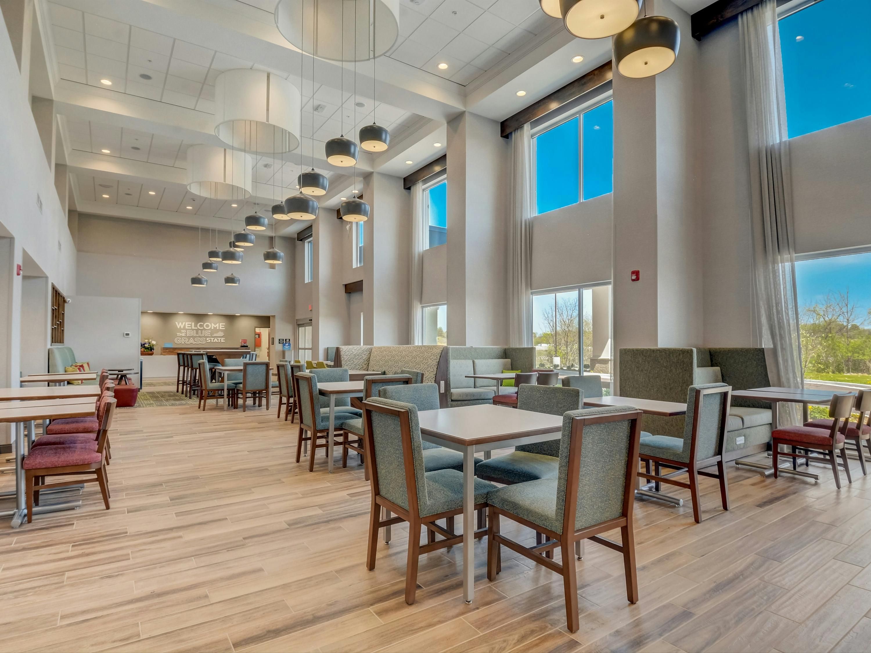 Hampton Inn and Suites Williamstown Ark Encounter - Williamstown - Restaurace