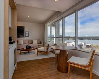 K-Platz Hotel - Sao Jose - Living room