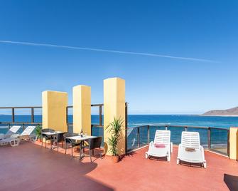 Apartamentos Colón Playa - Las Palmas de Gran Canaria - Balcony