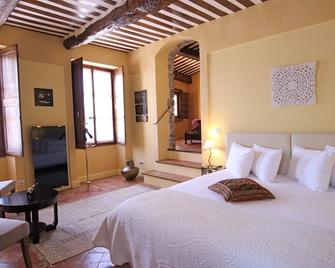 Ancienne Cure - Buis-les-Baronnies - Schlafzimmer