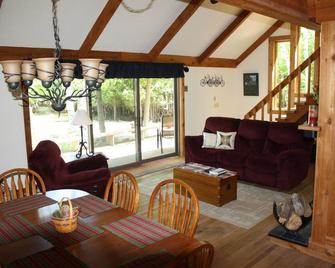 Enjoy Door County At It's Finest!! - Ephraim - Dining room
