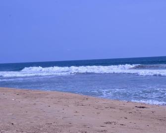 Hôtels Résidences Easy - Cotonou - Beach