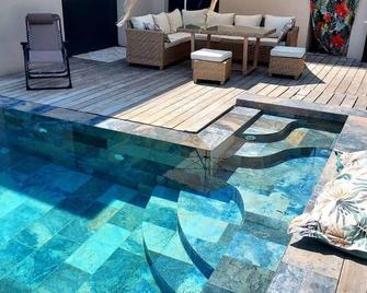 Villa piscine jacuzzi Montpellier - Juvignac - Piscine
