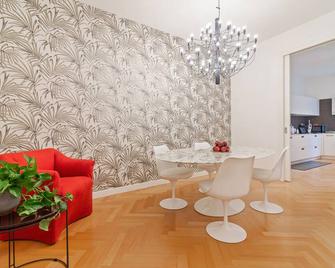 San Fermo Luxury Apartment - Padua - Comedor