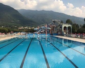 Rock Carvings - Rock Carvings Valcamonica - Darfo Boario Terme - Piscina