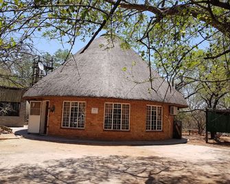 Klein huisie - Marloth Park - Gebäude
