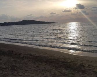 Duru Otel - Arsuz - Playa