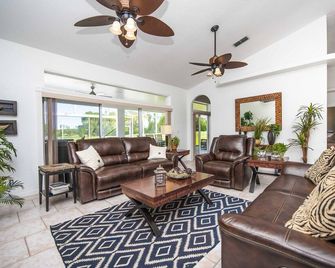 Swiss 56 - Lake Denise - Groveland - Living room