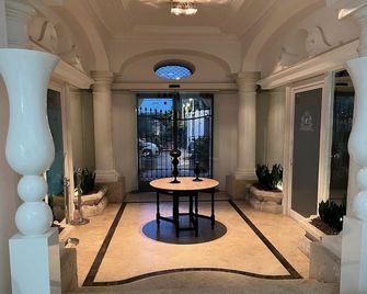 Relais Corte Degli Aragonesi - איסקיה - לובי