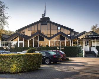 Relaxing Retreat with Indoor Pool, Sauna & Close to Egmond aan Zee Beach - Schoorl - Building