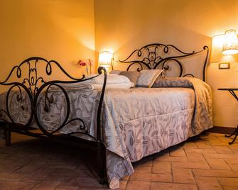 Locanda Dell'Aioncino - Bibbona - Schlafzimmer