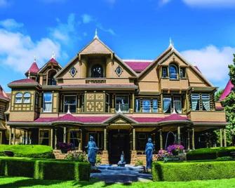 Centraldowntownsanjose-Stunning, Fireplace Modern Craftsman House/Sap, Airport - San Jose - Building