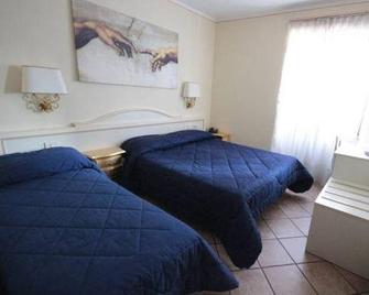 Ristorante Albergo Dante - Montefiascone - Slaapkamer