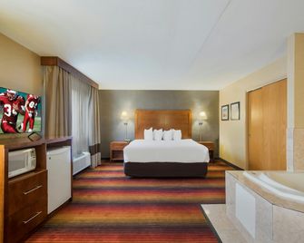 Red Roof Inn Fairfield - פיירפילד - חדר שינה