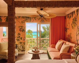 Coral Sands Hotel - Dunmore Town