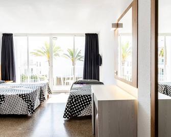 Ibiza Rocks Hotel - Adults Only - סנט אנטוני דה פורמני - חדר שינה