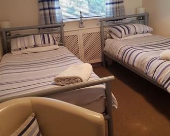 Ivanhoe Guest House - Bridlington - Bedroom