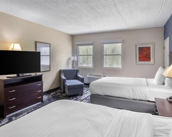 Best Western Owego Inn - Owego - Bedroom