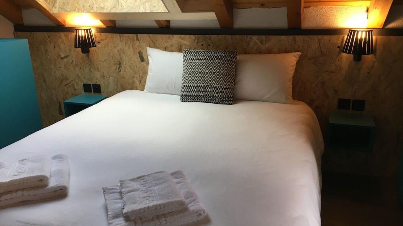 Moontain Hostel