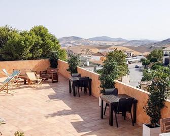 Apartamentos Villa Torcal - Villanueva de la Concepcion - Balcony