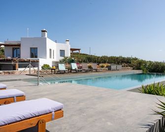 Apartment 'Lavender' with Sea View, Wi-Fi and Air Conditioning - Kimolos - Zwembad