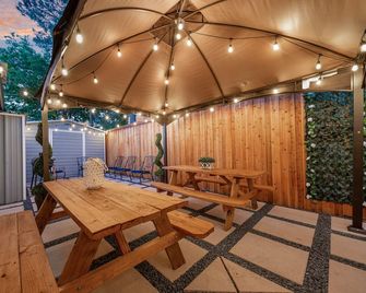 Discounted! Modern & Luxury Home. Totally Renewed!! - Mesquite - Restaurant