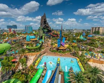 Clearwater Rustic Beach Condo 2 B|R fits 4 to 6 PPL - Clearwater - Pool