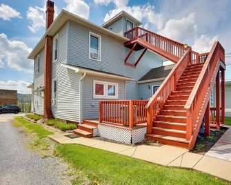 Loganton Townhome, Near Fly Fishing And - Loganton - Building