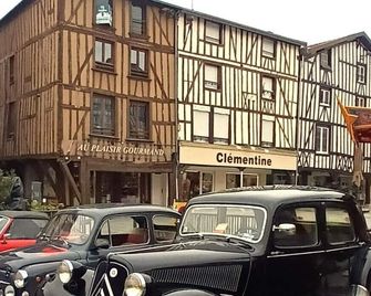 Duplex Cosy 85 m2 hyper centre Châlons-en-Champagne - Châlons-en-Champagne - Building