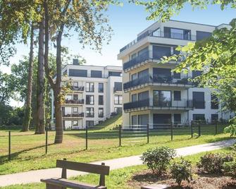 Beach front apartment - Schorfheide - Будівля