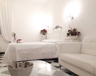 B & B Giada - For N. 3 People - Independent Apartment - Gussago - Habitación