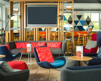 Holiday Inn Express Burton Upon Trent By IHG - Burton upon Trent - טרקלין