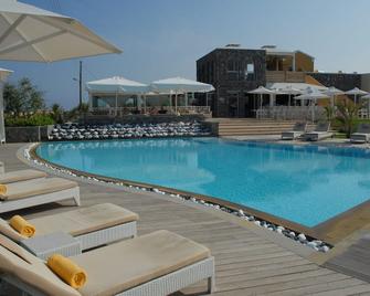 Restia Suites Exclusive Resort -Adults Only - Acharavi - Piscina