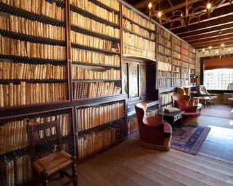 Lo Palauet De La Muralla - Balaguer - Sala de estar