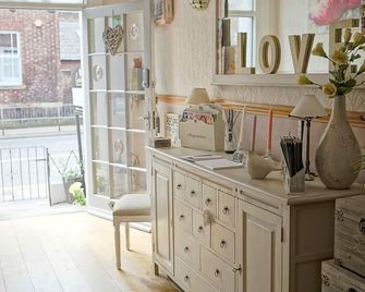 카트레프 게스트 하우스 - 칼라일