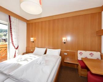 Al Piccolo Hotel - Віго-ді-Фасса - Спальня