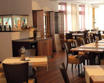 Hotel Drei Lilien - Vohenstrauss - Restaurace