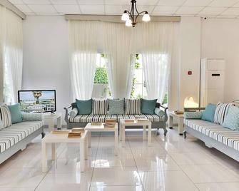 Acrotel Elea Beach - Nikiti - Sala de estar