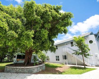 Country Comfort & Ac - 30 Days - Kaneohe - Building