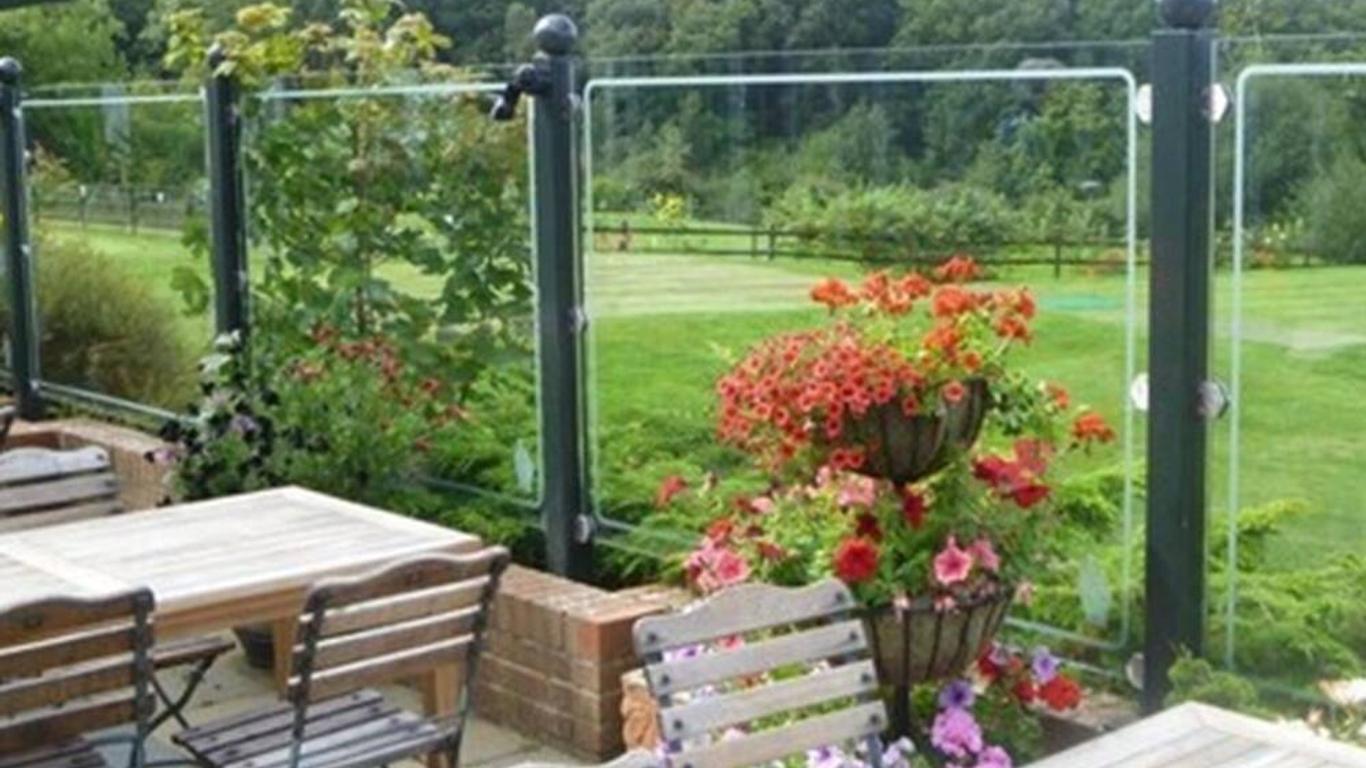 London Beach Country Hotel & Golf Club